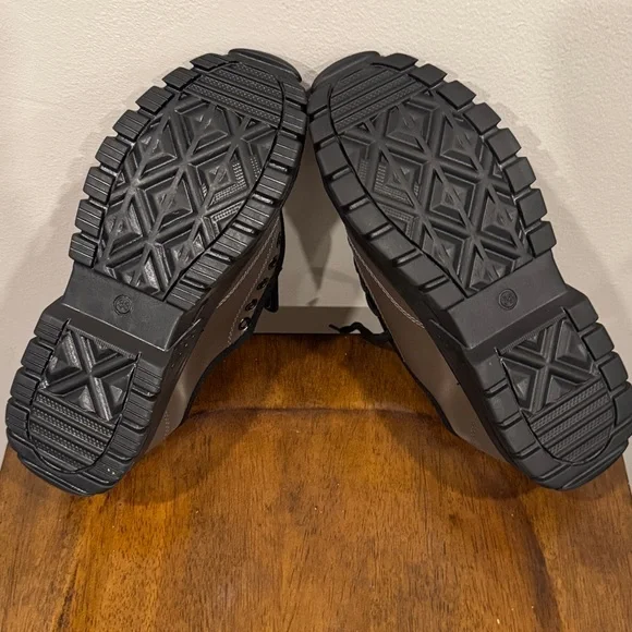 Metallic Grey Silver Black Lug Sole Low Top Sneakers - Picture 10 of 15